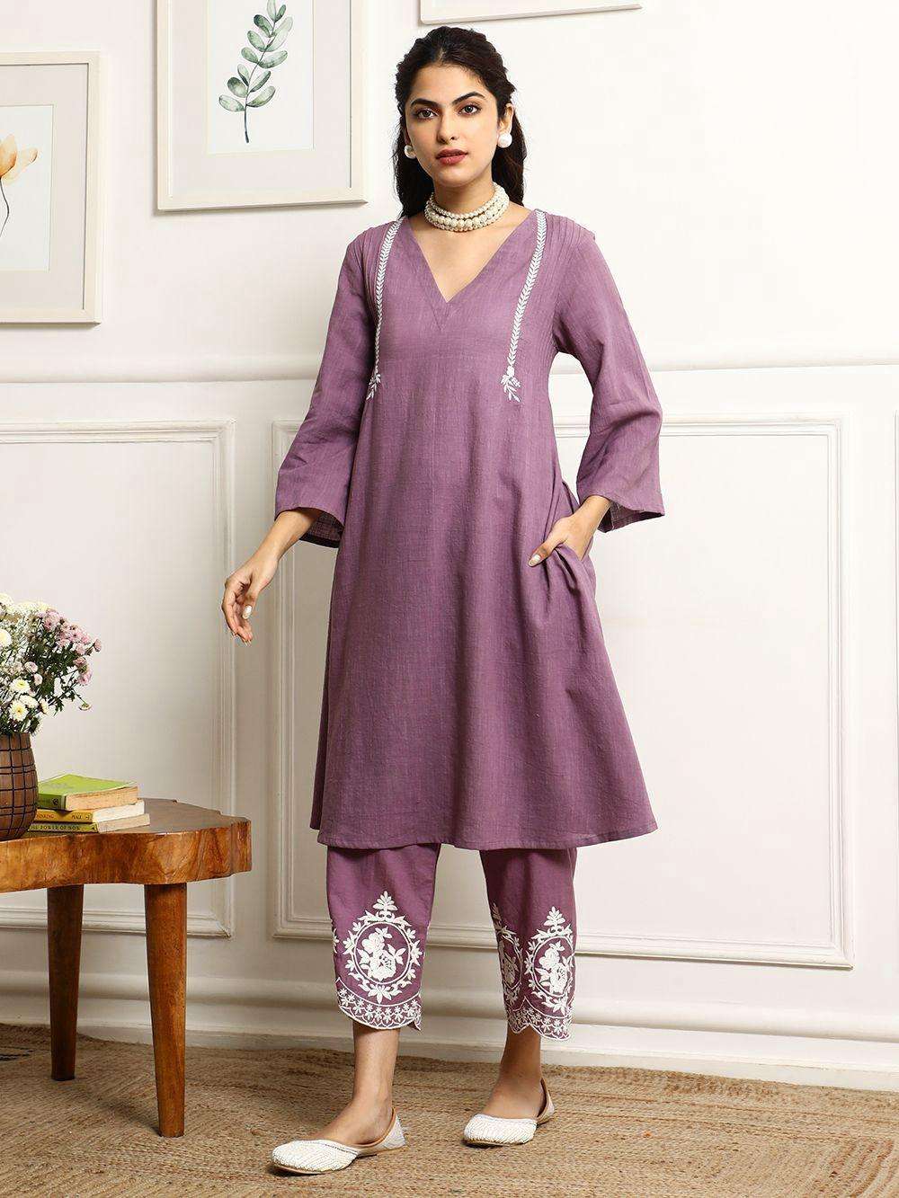 Fresh & Floral ? XXL Cotton Dress with Stunning Embroidery & Prints(XL) - Image 6